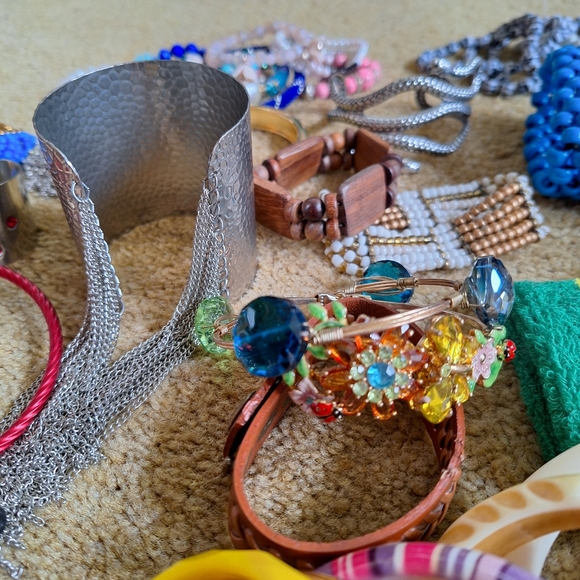 FREE GIFT/GIFTS IN EVERY PURCHASE!! - Picture 9 of 14